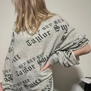 RARE Taylor Swift Reputation Merch - Sweater Dress - Medium